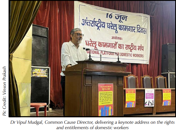 Dr Vipul Mudgal, Common Cause Director, delivering a keynote address on the rights and entitlements of domestic workers